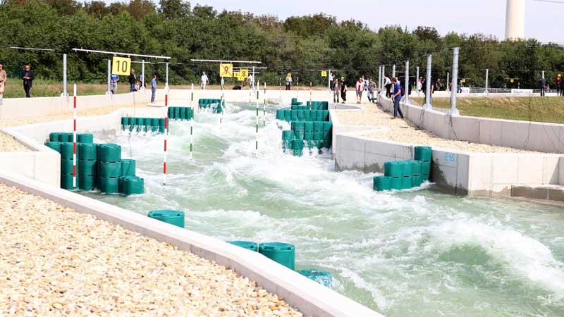 vienna austria wildwater course arena wien canoe kayak rafting sportscene eca icf branau 