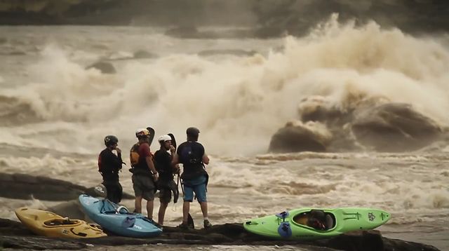 congo river inga extreme whitewater film review adventure canoe kayak expedition africa 2012 steve fisher ben marr rush sturges tyler bradt red bull icf sportscene tribe  