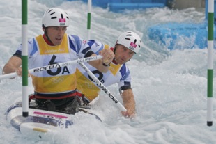 david florence richard hounslow great britain c2 prague world cup canoe slalom icf sportscene