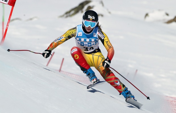 canoe kayak kelly vanderbeek sportscene host