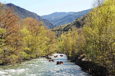 noguera pallaresa festival canoe kayak roc roi spain catalonia pyrenees icf sportscene whitewater raft rafting