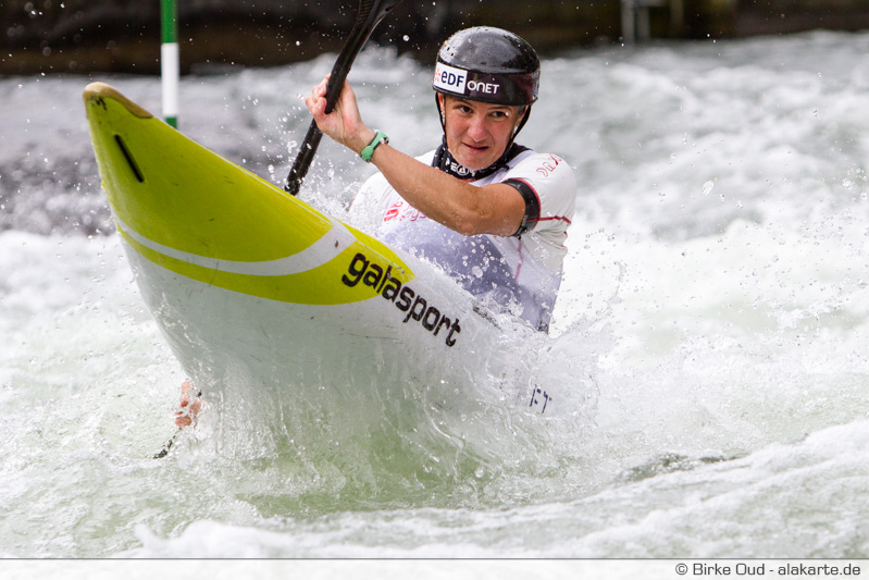 canoe kayak slalom icf world cup canoe slalom 2013 augsburg germany sportscene emilie fer jessica fox alexander slafkovsky klauss peche 