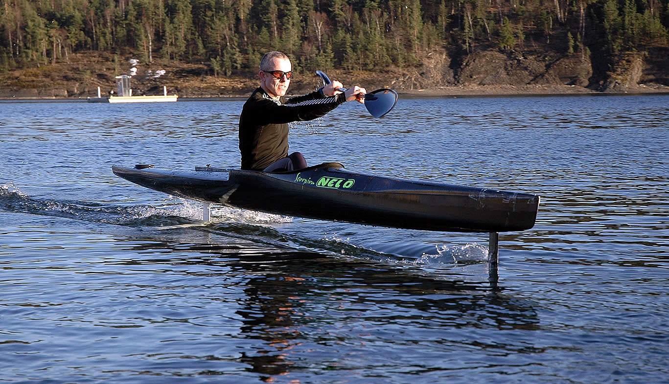 canoe kayak paddlesports surface performance boat finish sportscene speed effect flow icf 