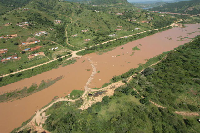 canoe kayak marathon dusi south africa sand mining winning problem river sportscene 2014 icf