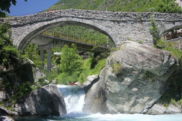 canoe kayak wildwater extreme kayaking david bain sportscene shaun white snow boarding slalom 