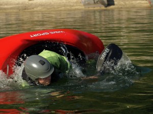 backdeck roll freestyle kayak canoe training move explanation icf sportscene jackson practise